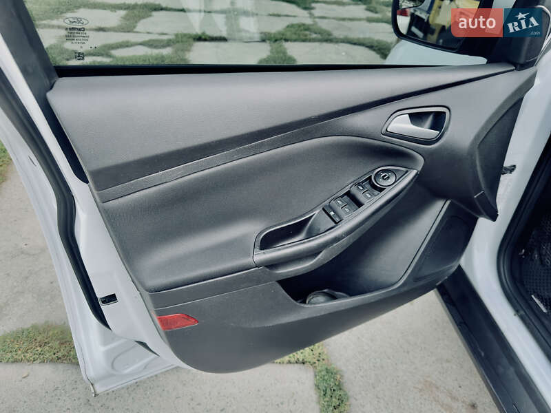 Седан Ford Focus 2014 в Киеве