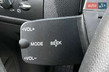 Хэтчбек Ford Focus 2005 в 
