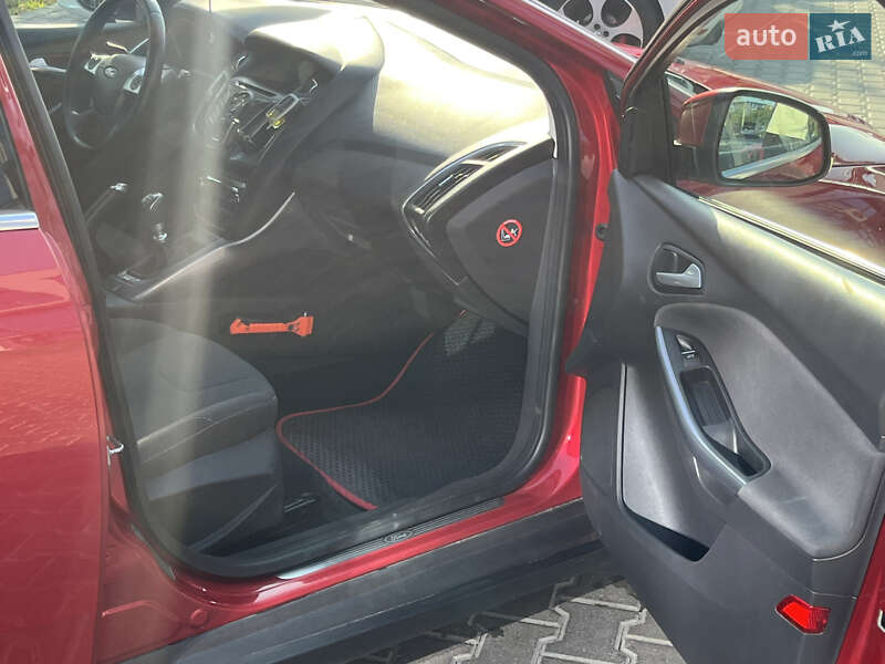 Универсал Ford Focus 2012 в Ровно
