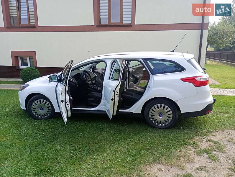 Универсал Ford Focus 2013 в Львове фото 5 Универсал Ford Focus 2013 в Львове