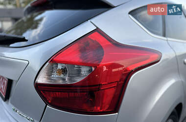 Хэтчбек Ford Focus 2014 в 