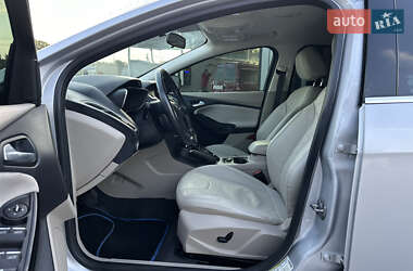 Хэтчбек Ford Focus 2014 в 