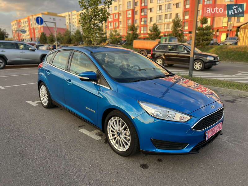 Хэтчбек Ford Focus 2015 в Ровно фото 8 Хэтчбек Ford Focus 2015 в Ровно