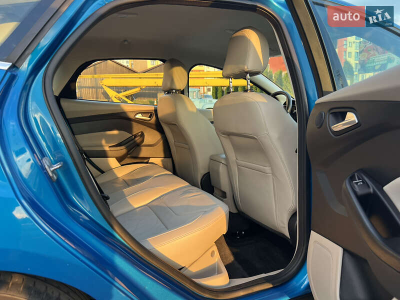 Хэтчбек Ford Focus 2015 в Ровно фото 12 Хэтчбек Ford Focus 2015 в Ровно