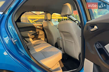 Хетчбек Ford Focus 2015 в 
