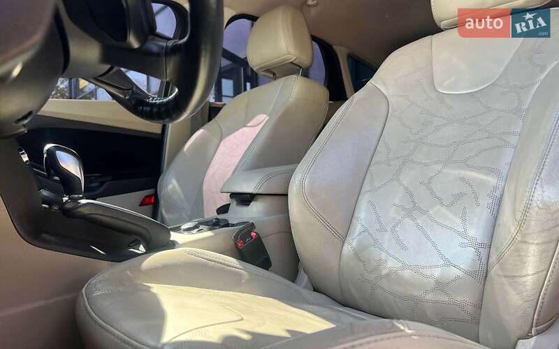 Хэтчбек Ford Focus 2013 в Ивано-Франковске фото 10 Хэтчбек Ford Focus 2013 в Ивано-Франковске