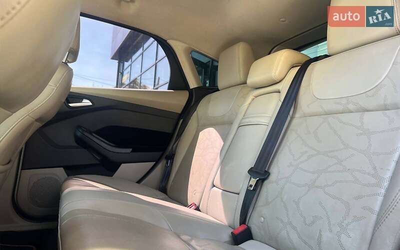 Хэтчбек Ford Focus 2013 в Ивано-Франковске фото 19 Хэтчбек Ford Focus 2013 в Ивано-Франковске