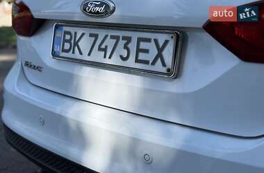 Седан Ford Focus 2011 в 