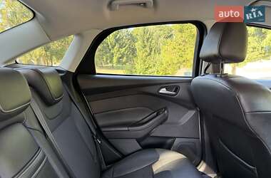Седан Ford Focus 2011 в 