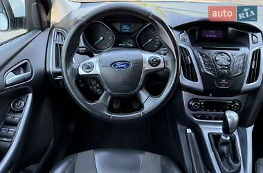 Седан Ford Focus 2011 в 