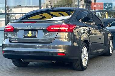 Седан Ford Focus 2015 в 