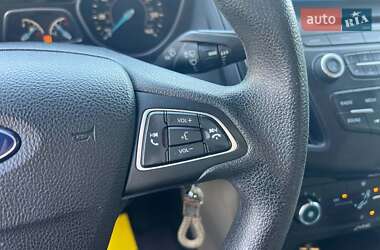 Седан Ford Focus 2015 в 