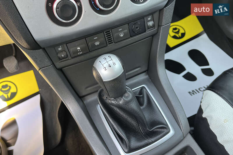 Хэтчбек Ford Focus 2006 в Коломые