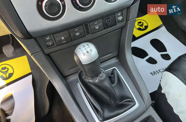 Хэтчбек Ford Focus 2006 в 