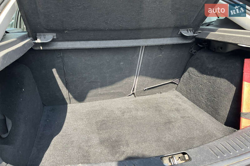 Хэтчбек Ford Focus 2006 в Коломые