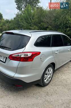 Универсал Ford Focus 2011 в 