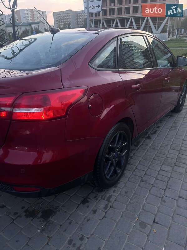 Седан Ford Focus 2016 в Львове