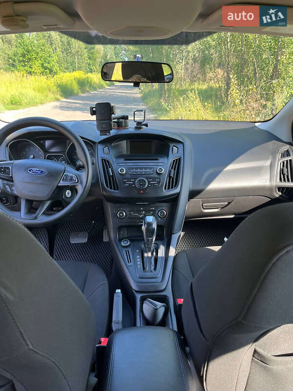 Седан Ford Focus 2015 в Киеве фото 24 Седан Ford Focus 2015 в Киеве
