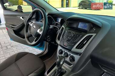Седан Ford Focus 2014 в 