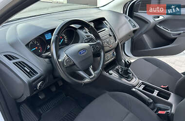 Седан Ford Focus 2016 в 