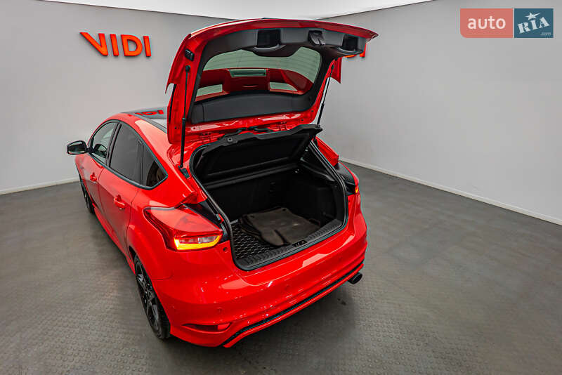 Хэтчбек Ford Focus 2017 в Киеве фото 7 Хэтчбек Ford Focus 2017 в Киеве