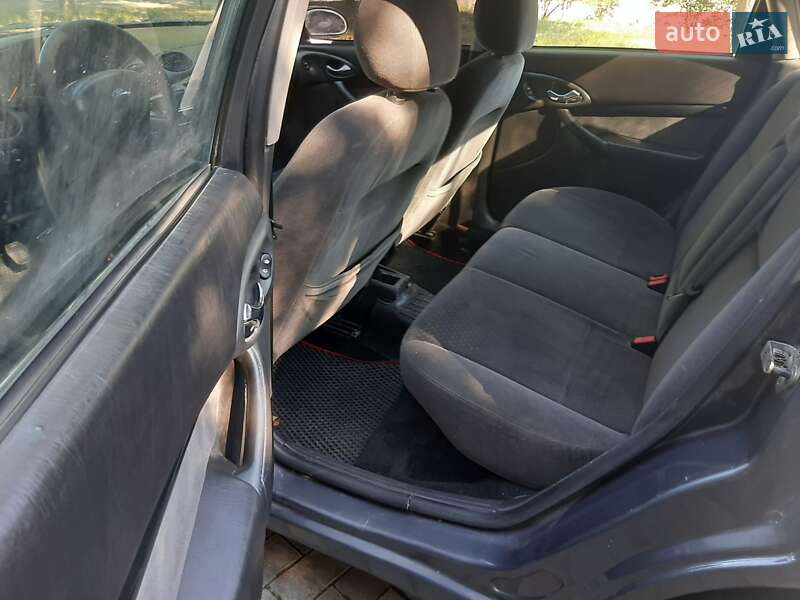 Седан Ford Focus 2004 в Харькове фото 3 Седан Ford Focus 2004 в Харькове