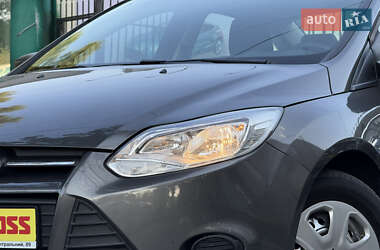 Седан Ford Focus 2012 в 