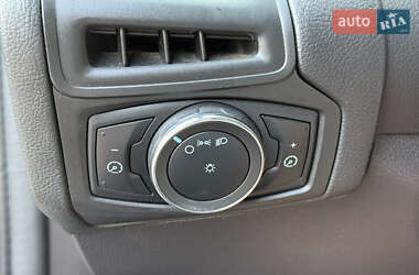 Седан Ford Focus 2012 в 