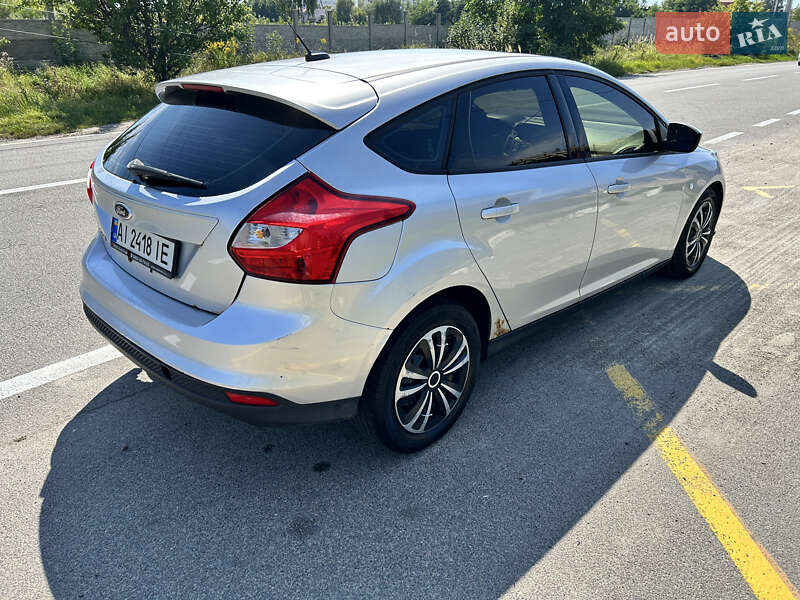 Хэтчбек Ford Focus 2011 в Киеве
