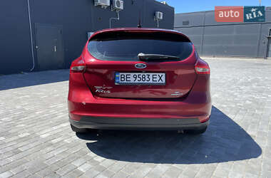 Седан Ford Focus 2015 в 