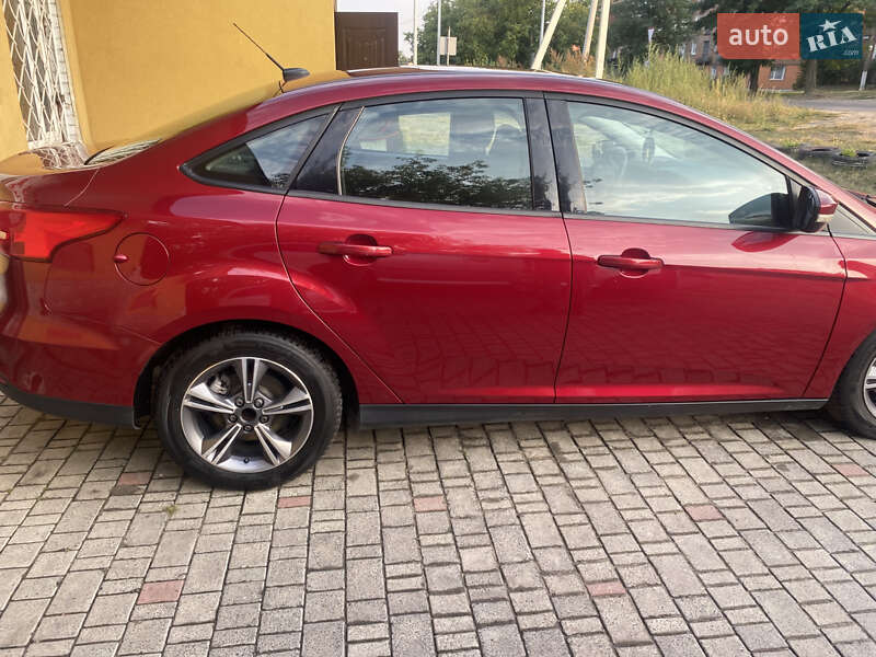 Седан Ford Focus 2017 в Соснівці