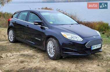 Хэтчбек Ford Focus 2013 в 