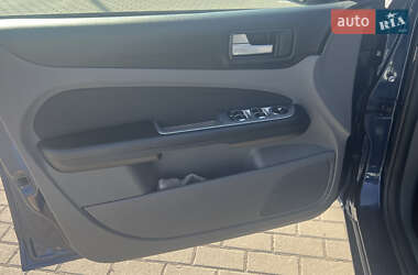 Универсал Ford Focus 2010 в 