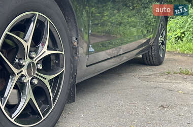 Хэтчбек Ford Focus 2011 в 