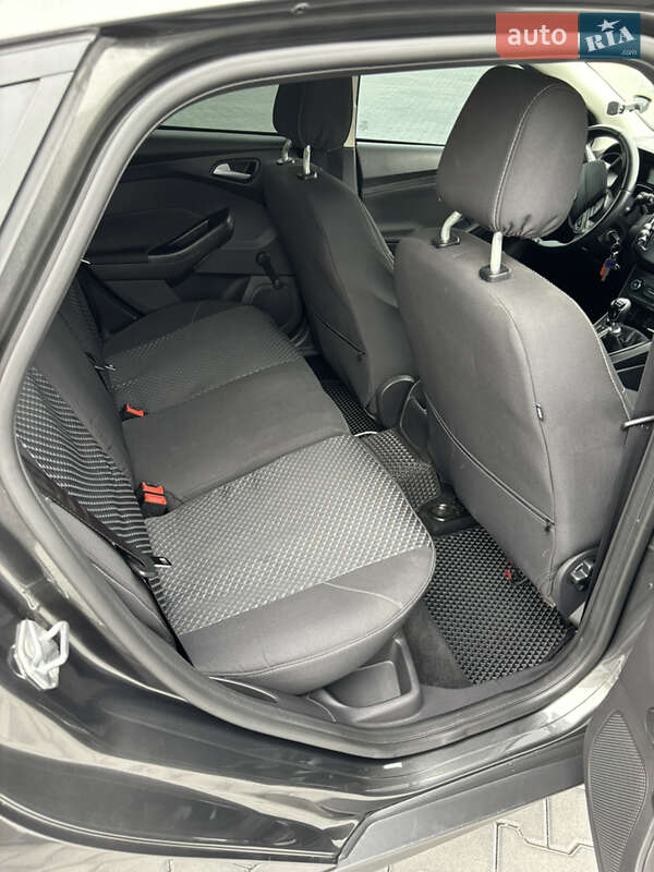 Хэтчбек Ford Focus 2016 в Зборове