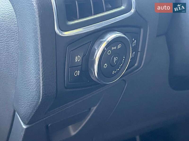 Хэтчбек Ford Focus 2012 в Киеве фото 38 Хэтчбек Ford Focus 2012 в Киеве