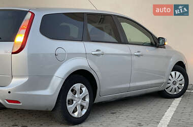 Универсал Ford Focus 2010 в 