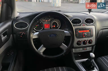 Универсал Ford Focus 2010 в 