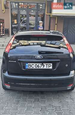 Хэтчбек Ford Focus 2007 в Львове
