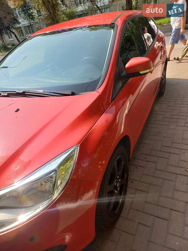 Универсал Ford Focus 2012 в Киеве фото 14 Универсал Ford Focus 2012 в Киеве