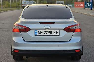 Седан Ford Focus 2011 в 