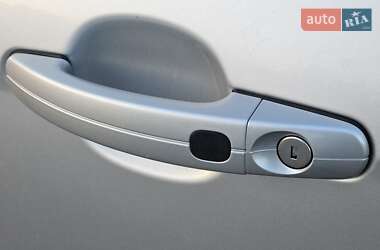 Седан Ford Focus 2011 в 