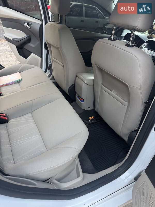 Седан Ford Focus 2015 в Харькове фото 11 Седан Ford Focus 2015 в Харькове