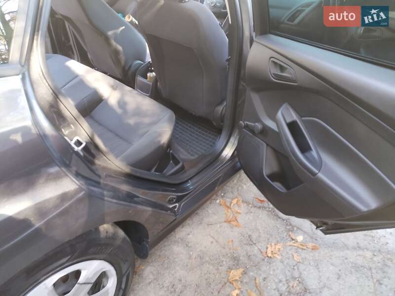 Седан Ford Focus 2016 в Запоріжжі фото 40 Седан Ford Focus 2016 в Запоріжжі