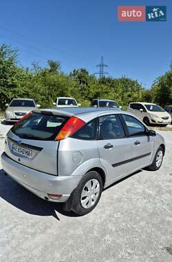Хэтчбек Ford Focus 2002 в 