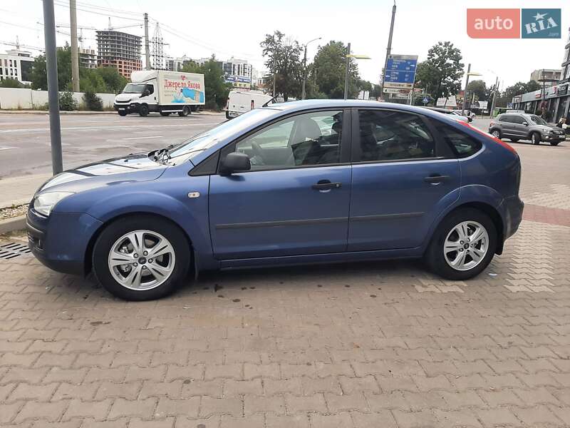 Хэтчбек Ford Focus 2006 в Ивано-Франковске фото 2 Хэтчбек Ford Focus 2006 в Ивано-Франковске