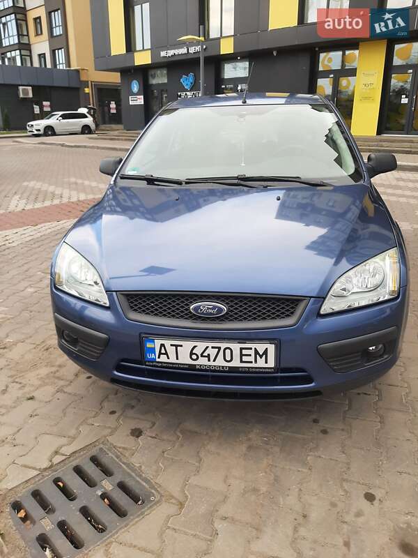 Хэтчбек Ford Focus 2006 в 