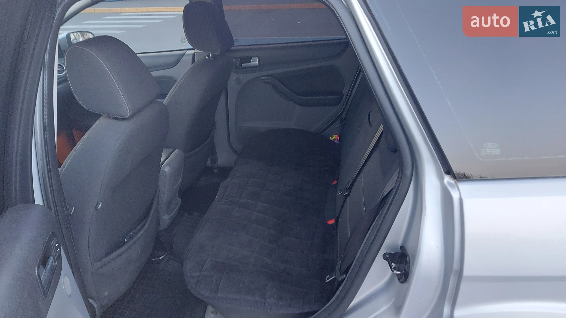 2010 Ford Focus - мініатюра 5