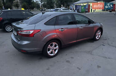Седан Ford Focus 2013 в 