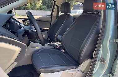 Седан Ford Focus 2012 в 